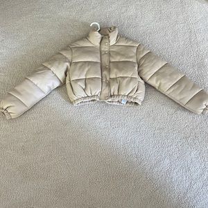 Cropped puffer